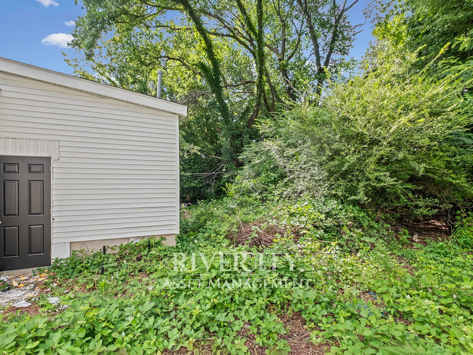 1232 Vaughn Road - 1 — Photo 3