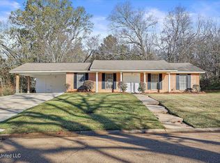 615 Dunton Rd, Clinton, MS 39056