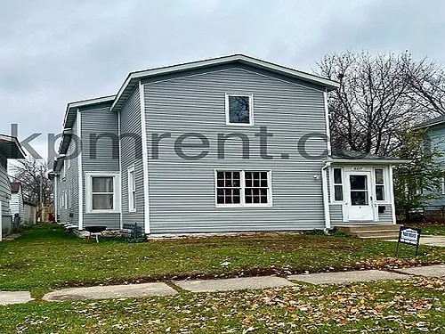 807 5th Ave NE Photo 1
