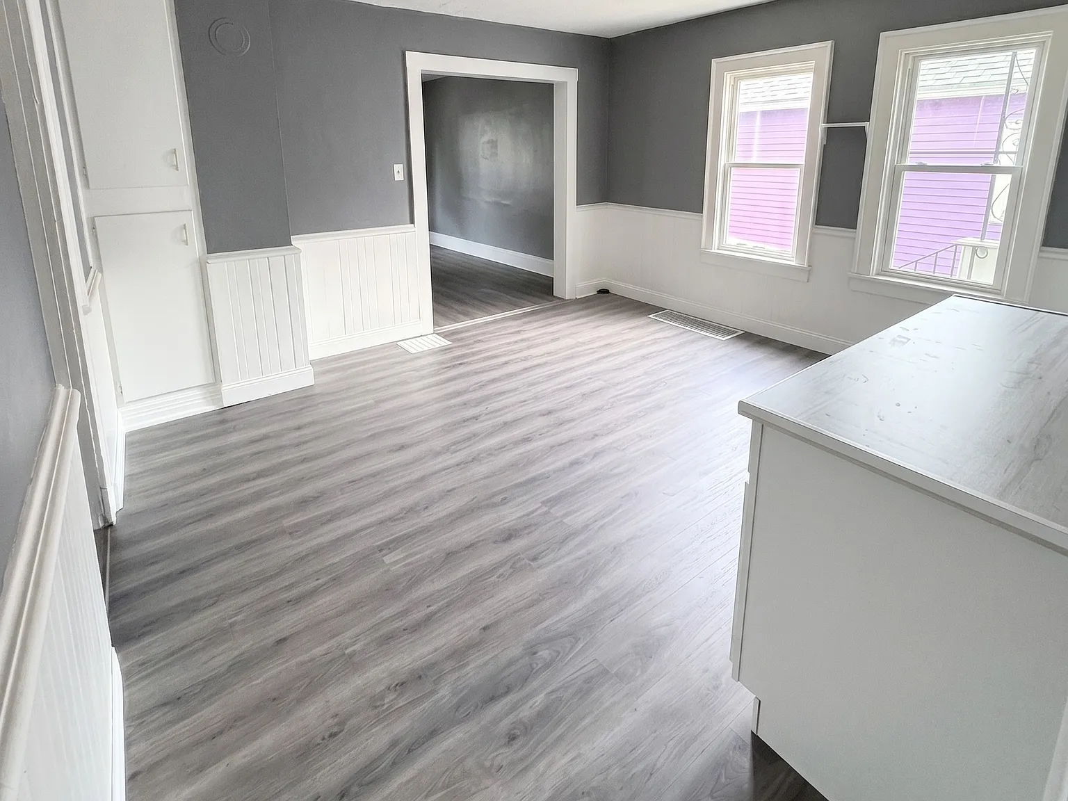 3 bed, 1000 sqft, $950 — Photo 2