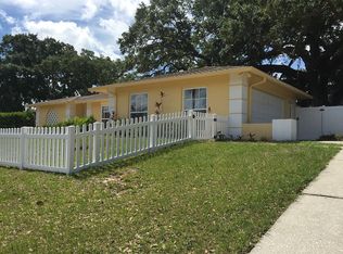 961 Knollwood Dr, Dunedin, FL 34698