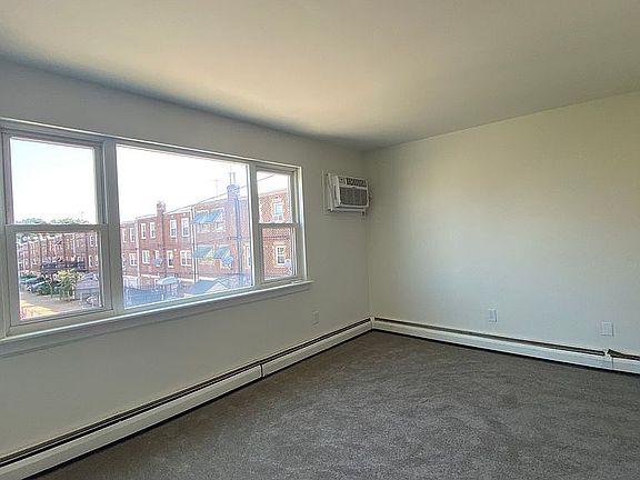 5th image of 1105 E Hunting Park Ave #1
