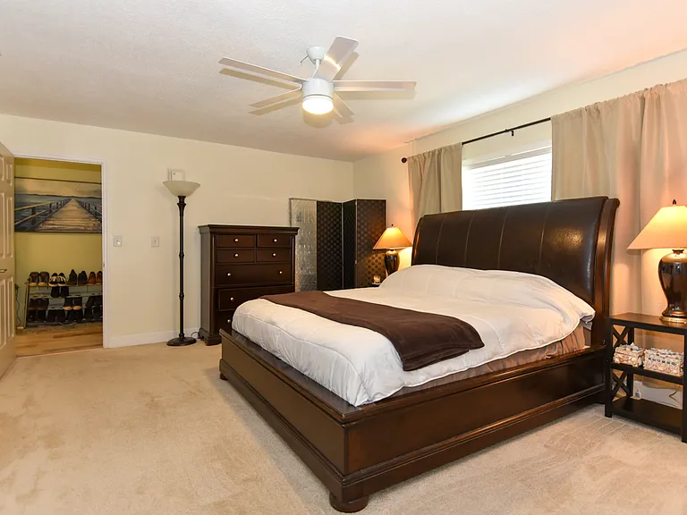 213 Riverbend Rd — Photo 35