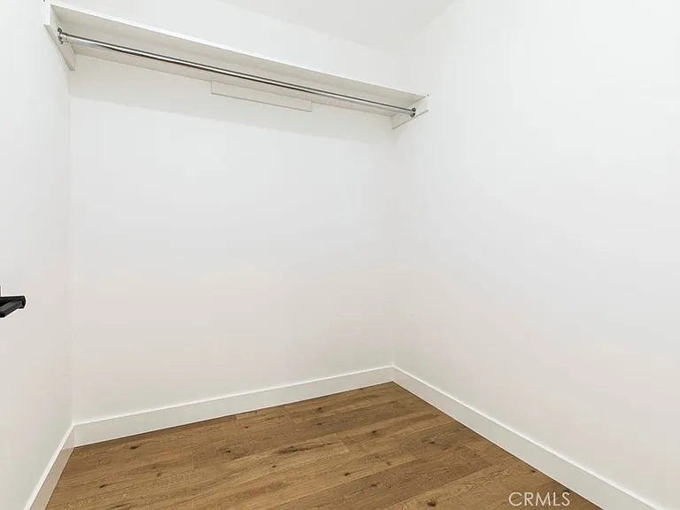 12340 Lull St — Photo 20