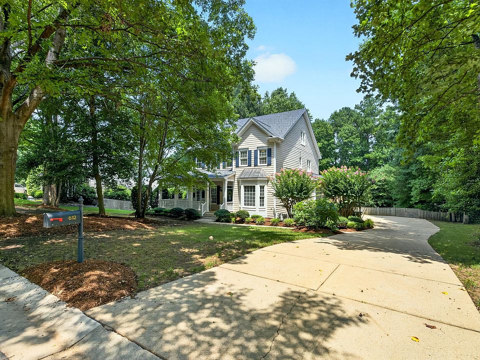 1st image of 612 Crossway Ln