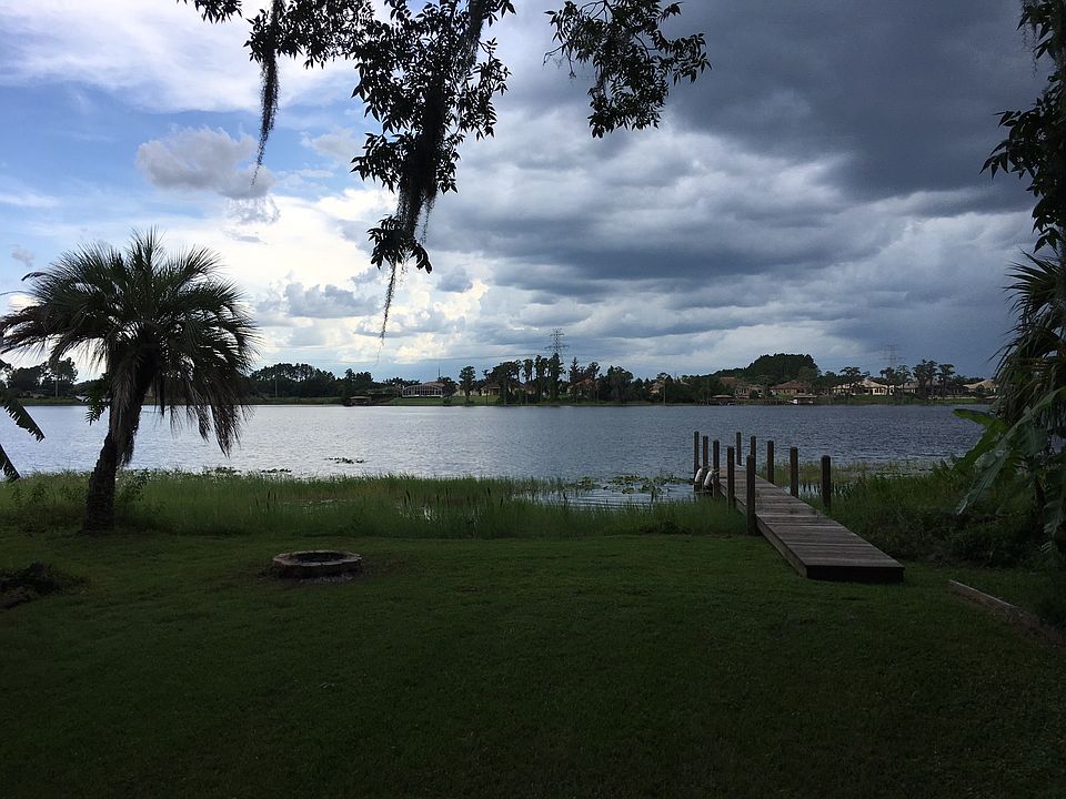 view of boat dock and lake