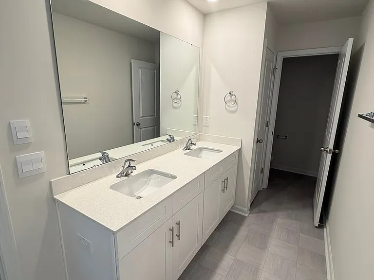 607 Struy St — Photo 15
