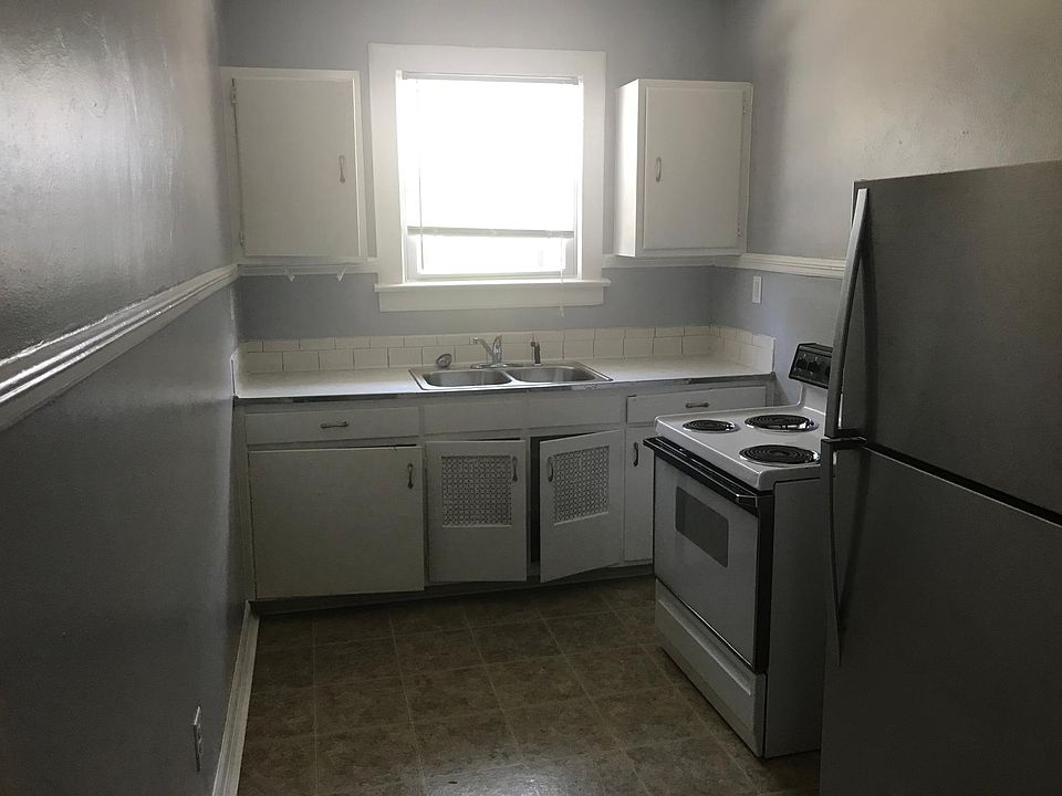 1st image of 202 Elm Ave SW APT B6