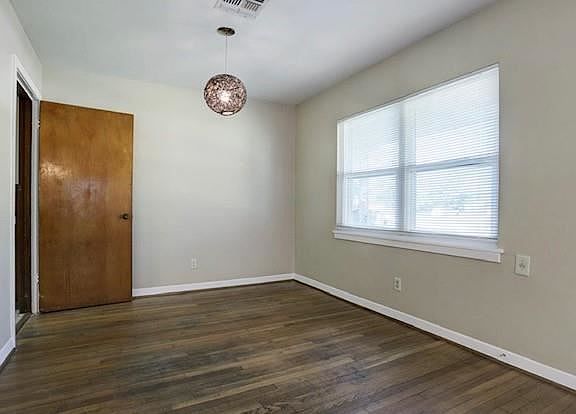 3rd image of 8509 Western Dr