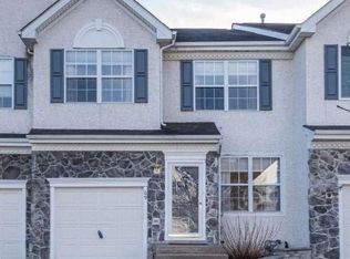 69 Chapel Hill Rd, Mount Laurel, NJ 08054