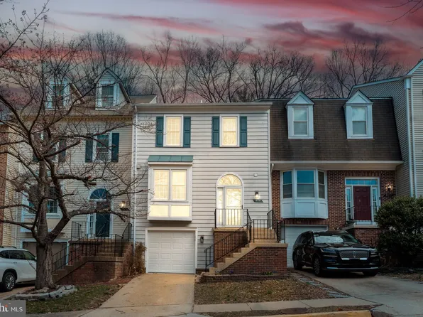 8074 Whitlers Creek Ct, Springfield, VA 22152