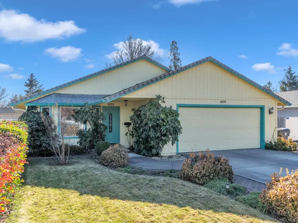 822 Hopkins Rd, Central Pt, OR 97502