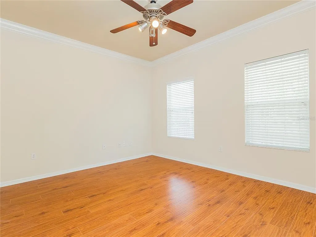 3 bed, 2.0 bath, 1857 sqft, $2,300 — Photo 2