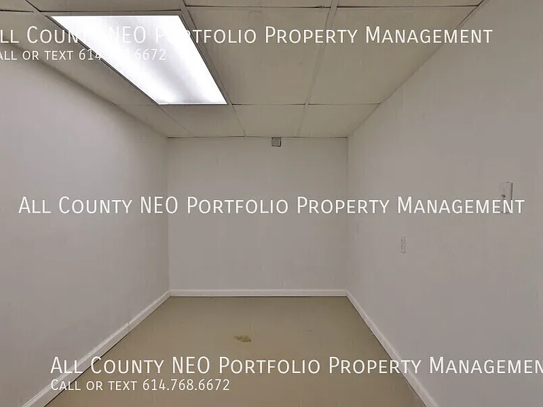 148 S Kellner Rd — Photo 33