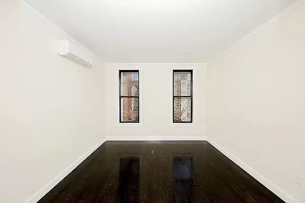 Rented by Avenues Real Estate | media 21