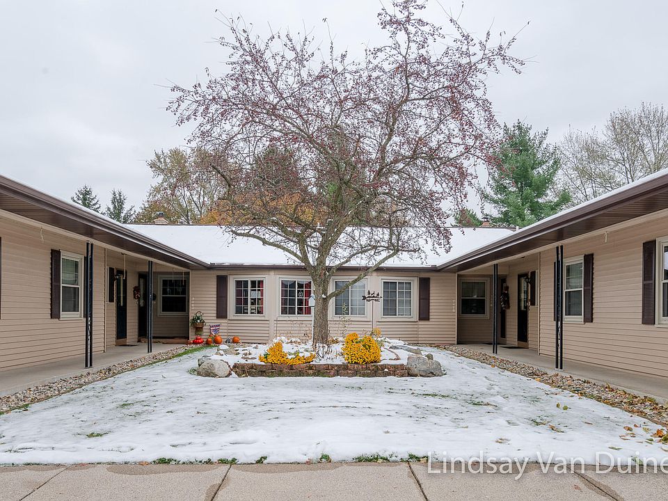1st image of 7476 Pinegrove Dr #42