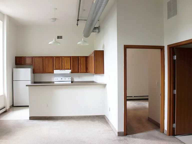 Straus Lofts — Photo 1