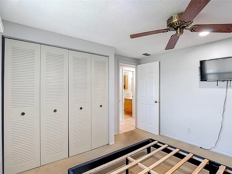 7916 Woodgrove Cir — Photo 29