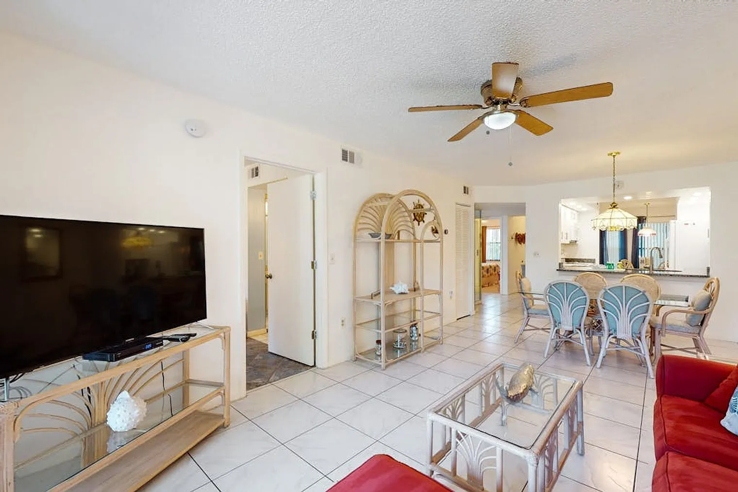 2 bed, 2.0 bath, 1173 sqft, $2,943 — Photo 3
