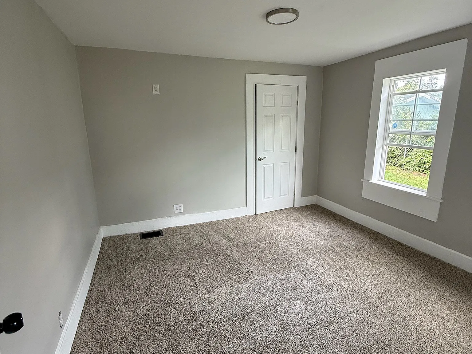 3 bed, 1180 sqft, $1,525 — Photo 4