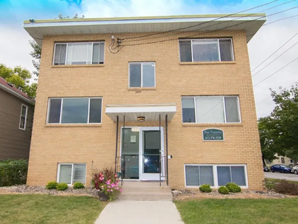 2800 Pillsbury Ave