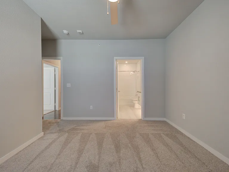 Tacara Westpointe Village — Photo 16