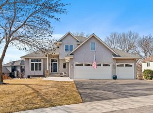 8097 Narcissus Ln N, Maple Grove, MN 55311