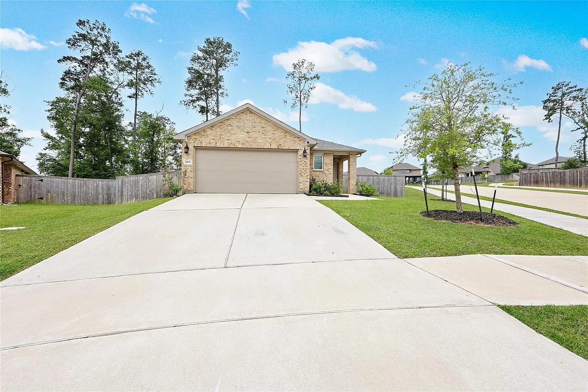 Building Photo - 7103 Blue Oak Dr