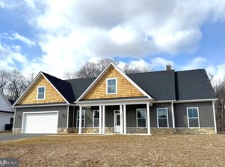 343 Glenaire Rd, Bunker Hill, WV 25413