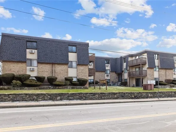 4162 Post Rd APT 9, East Greenwich, RI 02818