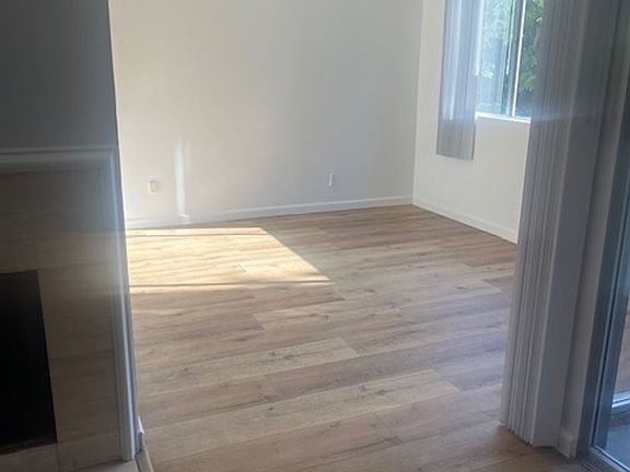 4th image of 1125 Arcadia Ave APT 2