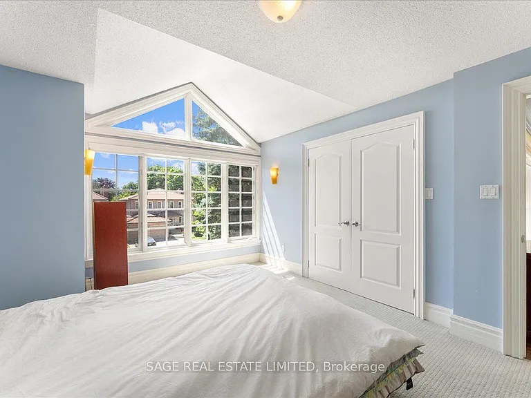 67 Agincourt Dr — Photo 42