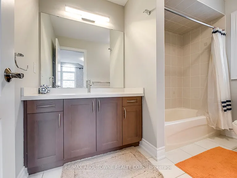 2481 Taylorwood Dr — Photo 38