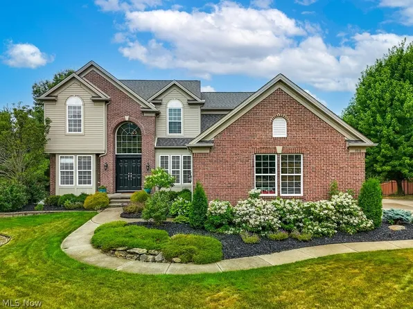 3918 Kenway Blvd, Uniontown, OH 44685