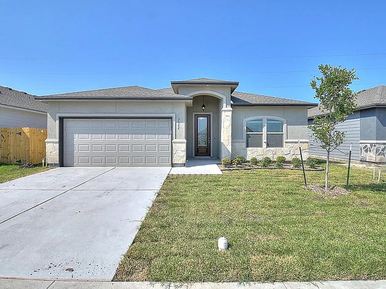 7522 Sable Creek Dr — Photo 1