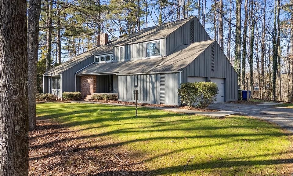 1st image of 107 Glenridge Cir