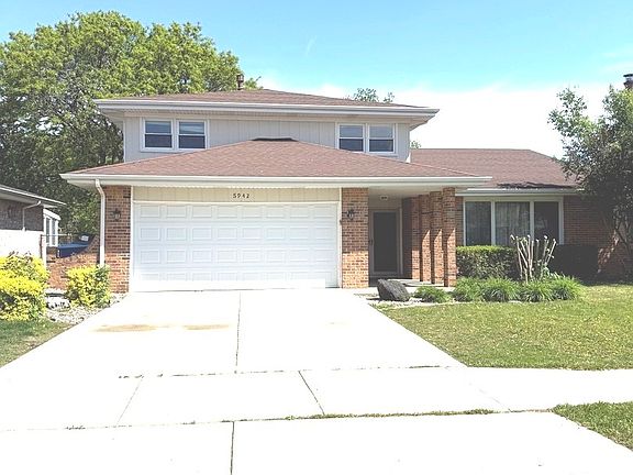 3rd image of 5942 W 124th St