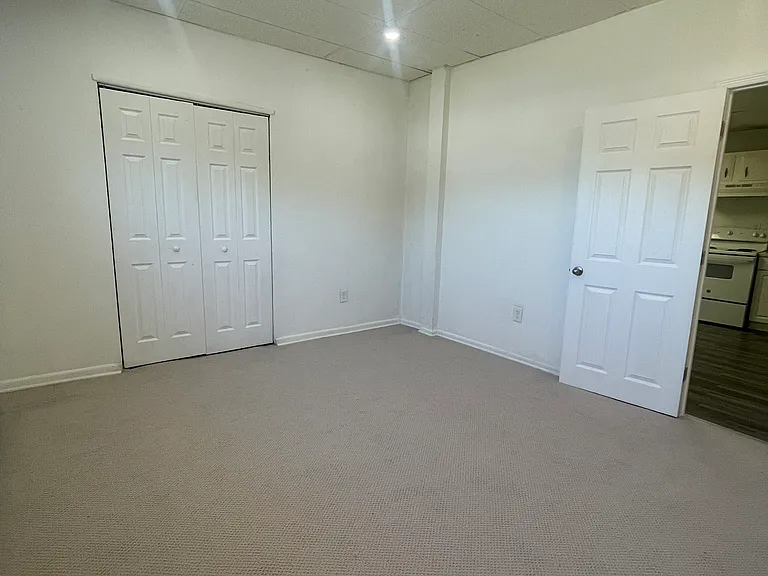 159 Cross Keys Rd #E — Photo 20