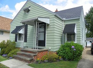 5227 W 45th St, Parma, OH 44134