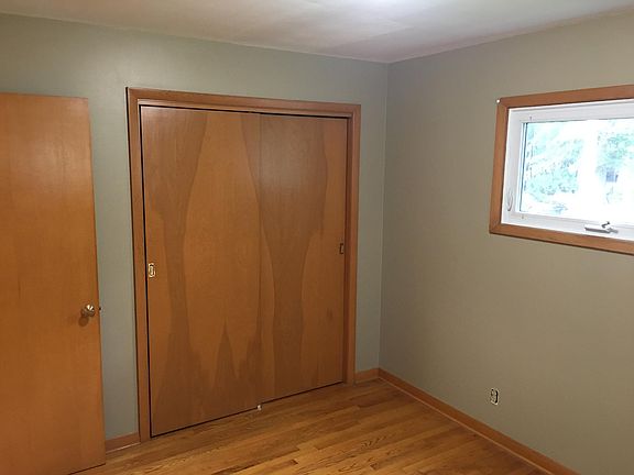 5th image of 3005 21st Ave