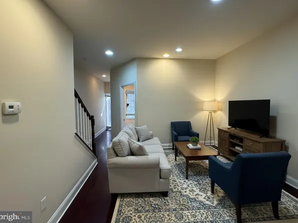 2214 N Bouvier St, Philadelphia, PA 19132