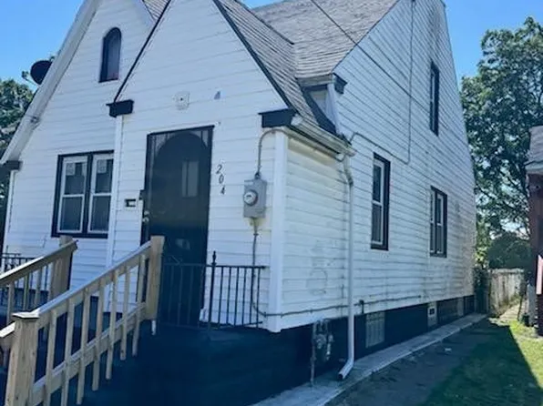 204 Carl St, Buffalo, NY 14215
