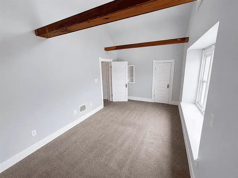 1140 Radcliffe Dr — Photo 12