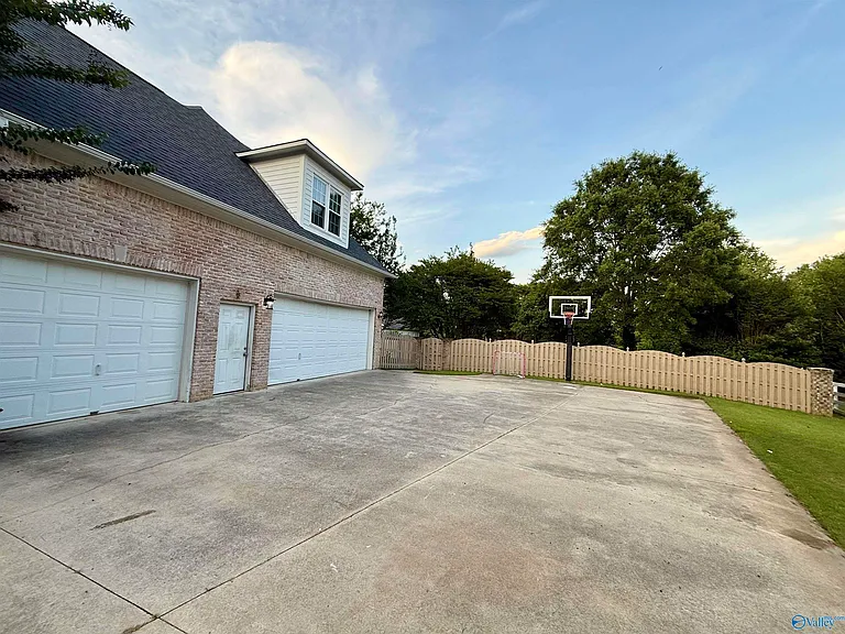 2704 Hampton Cove Way SE — Photo 43