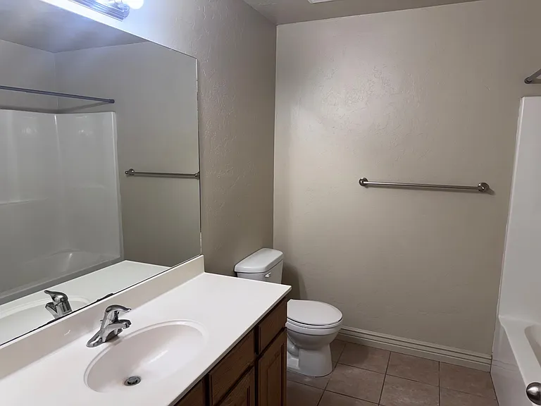 580 S Center St #7 — Photo 6