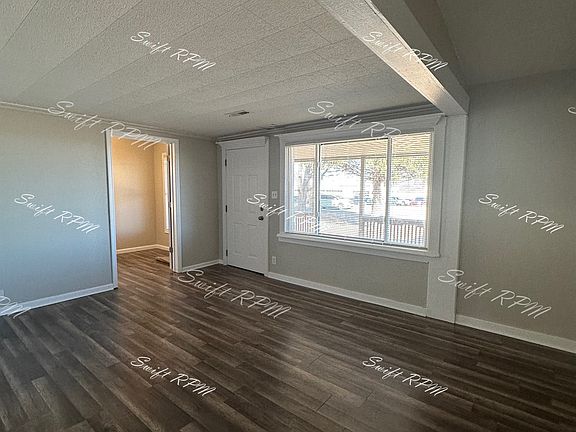 4th image of 312 E Kansas St #1