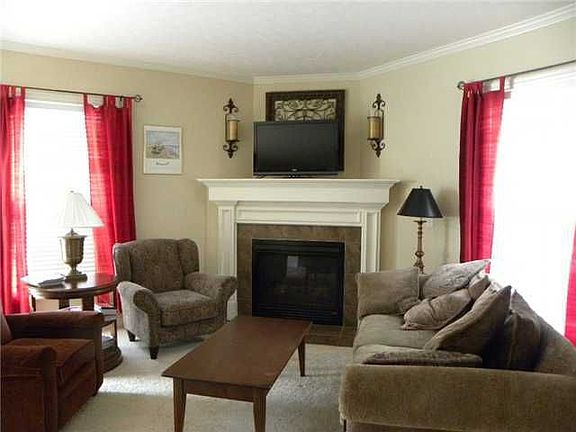 3rd image of 8320 Griswold Dr