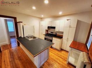 116 Appleton St #A, Cambridge, MA 02138