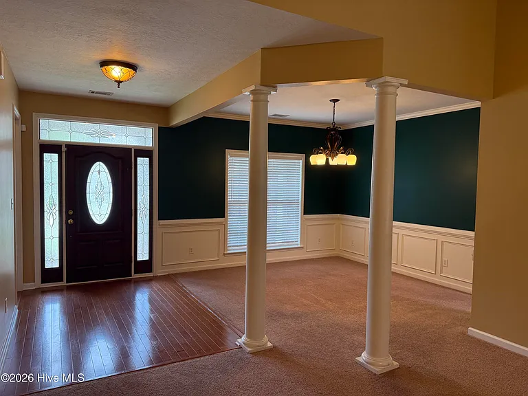 925 Woody Hill Cir — Photo 4