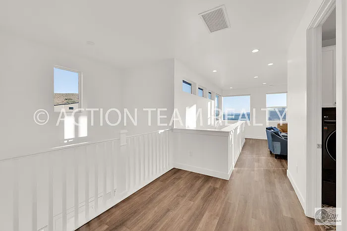 1722 W Oakridge Dr — Photo 31